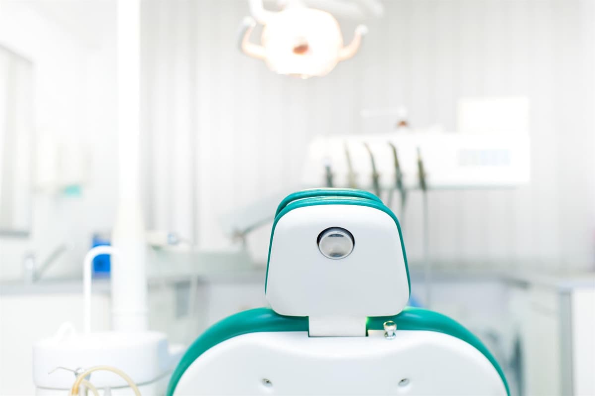 Redes sociales de Clínica Dental Sabela Solla en Arteixo